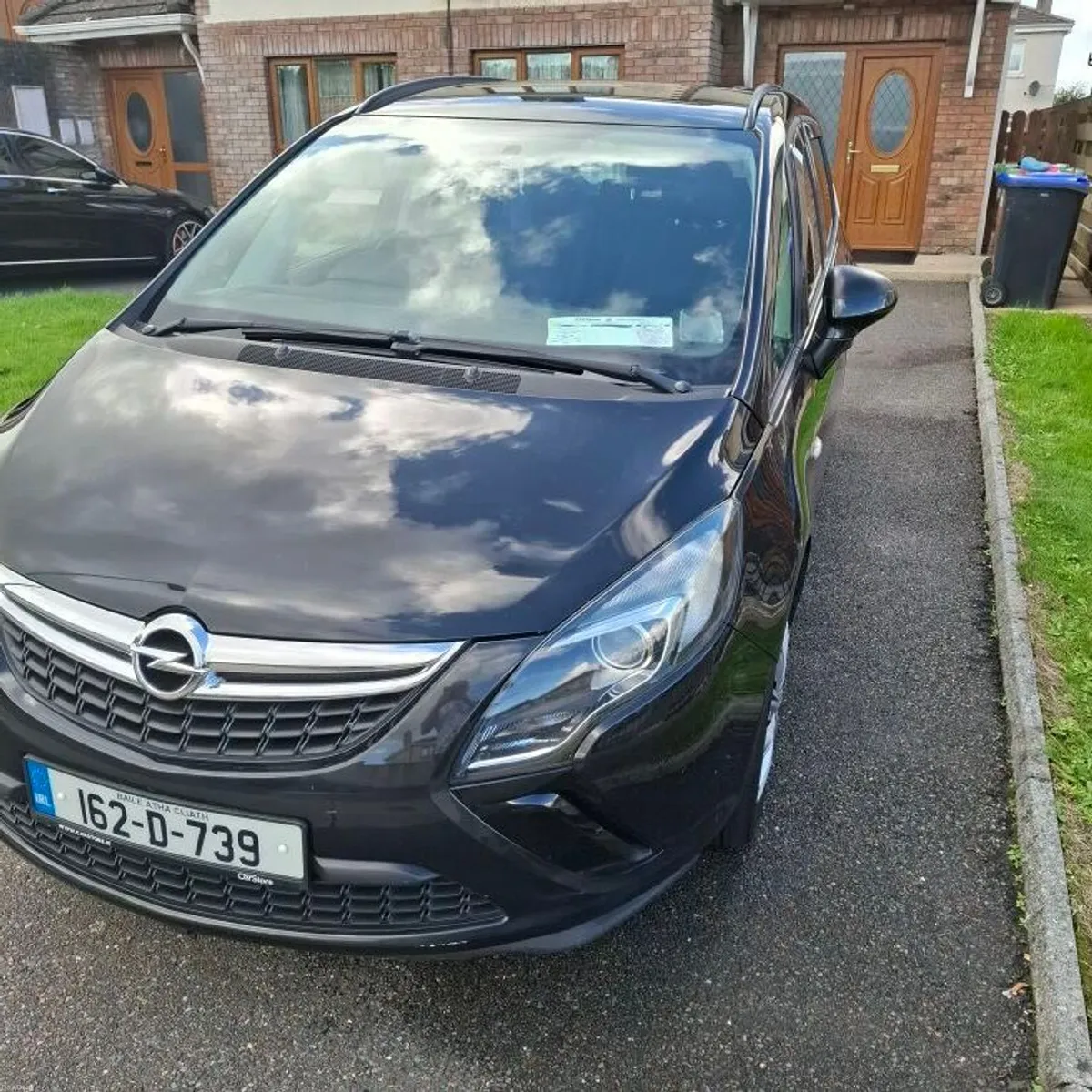 Image 1 of 10