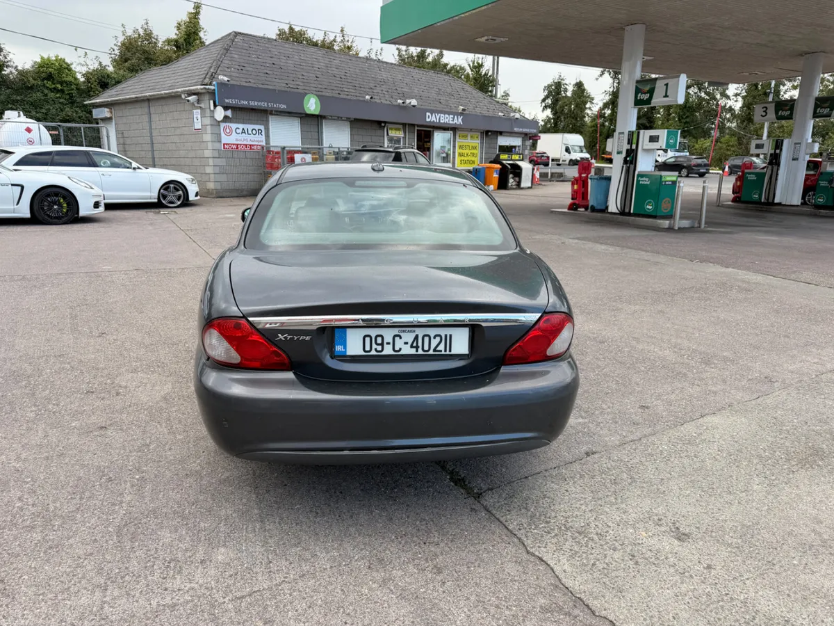 Image 6 of 11