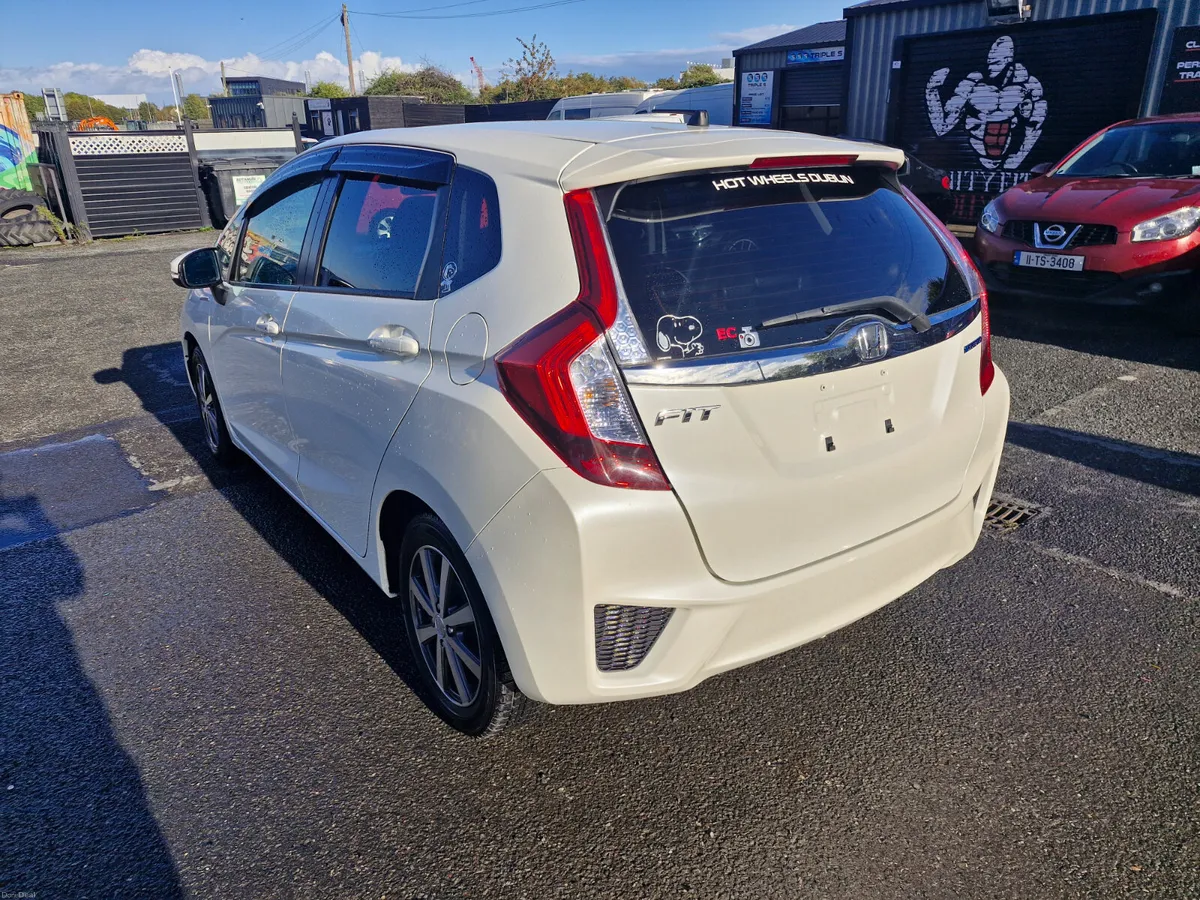 Image 4 of 19