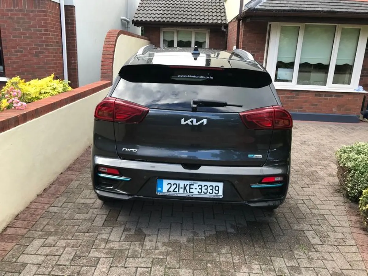 Image 2 of 10