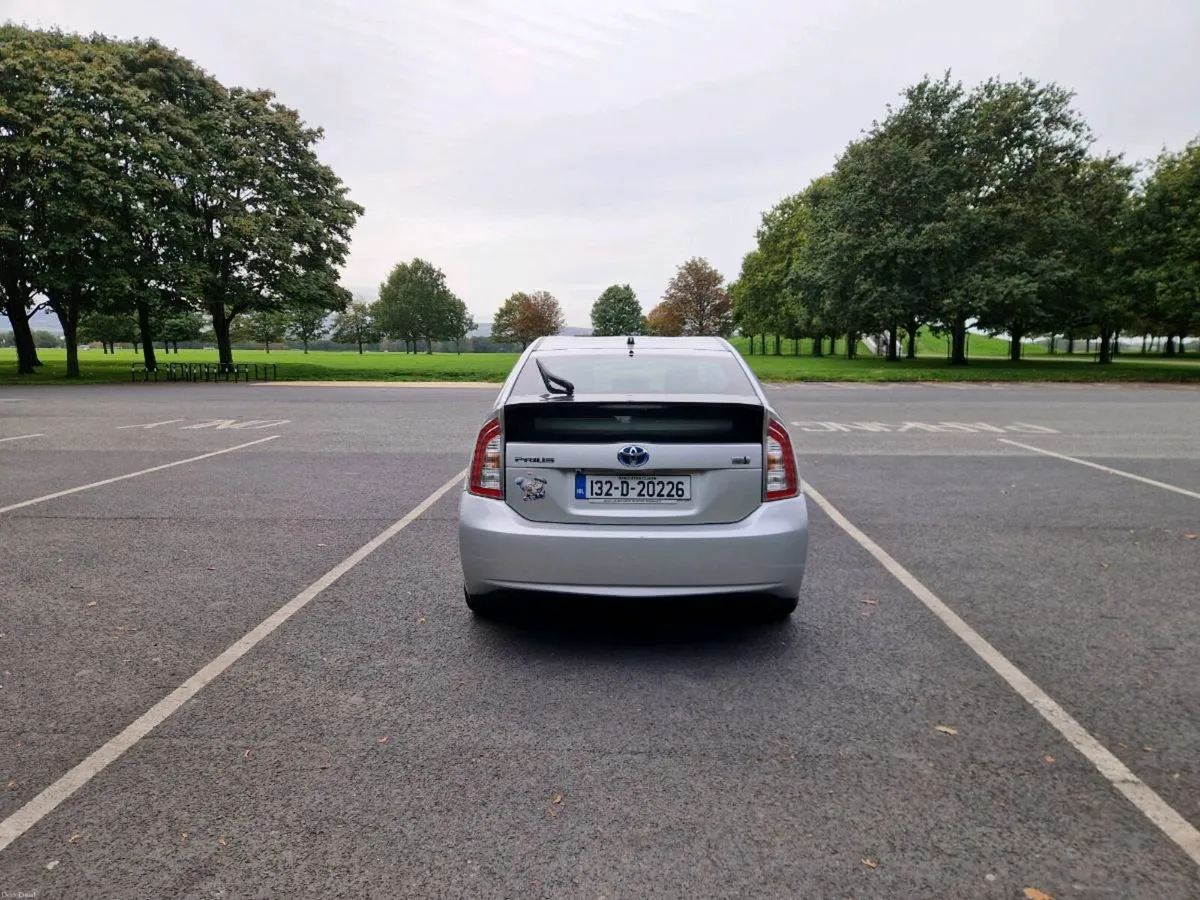 Image 2 of 11