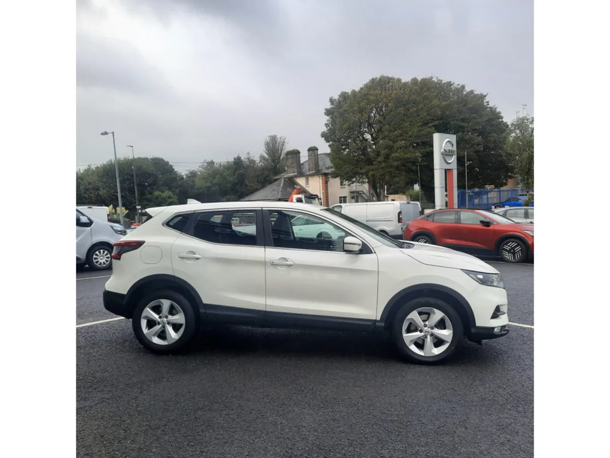 Image 4 of 23