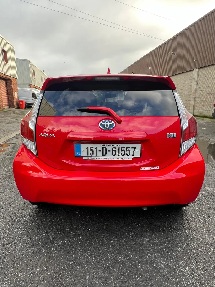 Image 2 of 10