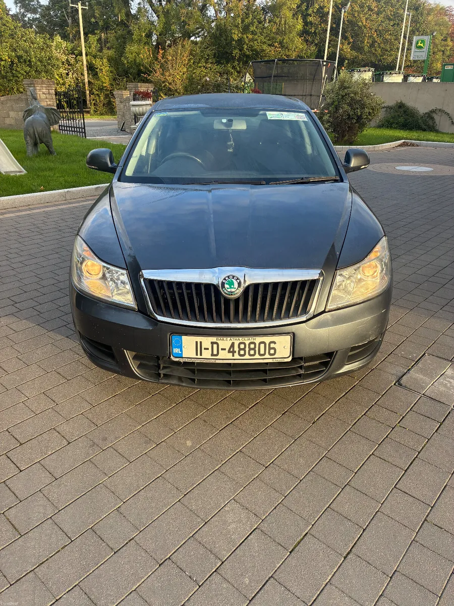 Image 3 of 8
