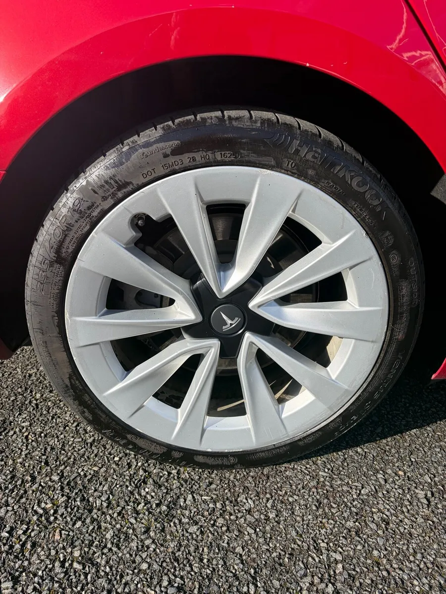 Image 4 of 6