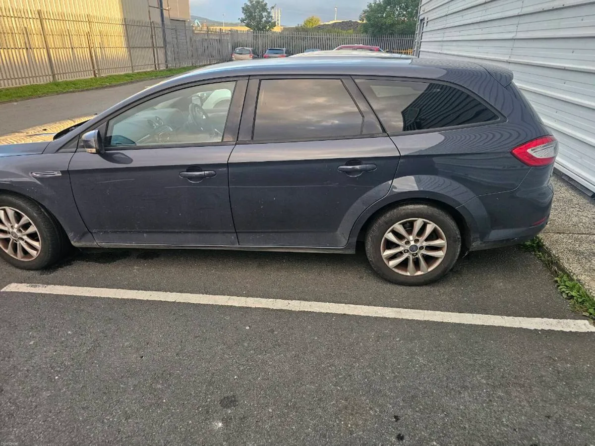 Image 4 of 11