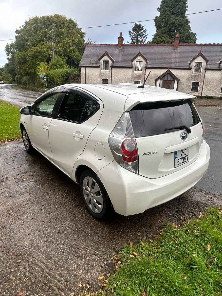 Image 4 of 15