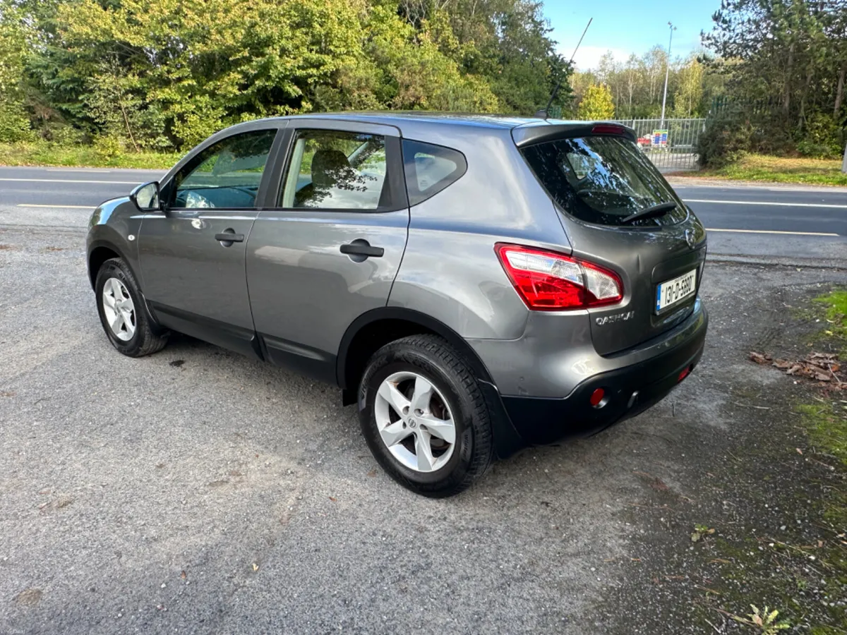 Image 2 of 19
