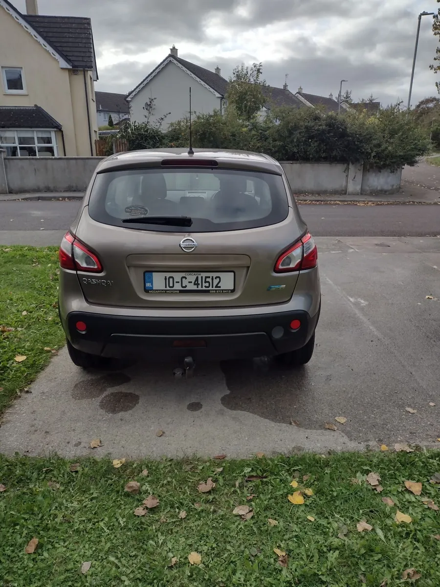 Image 4 of 10