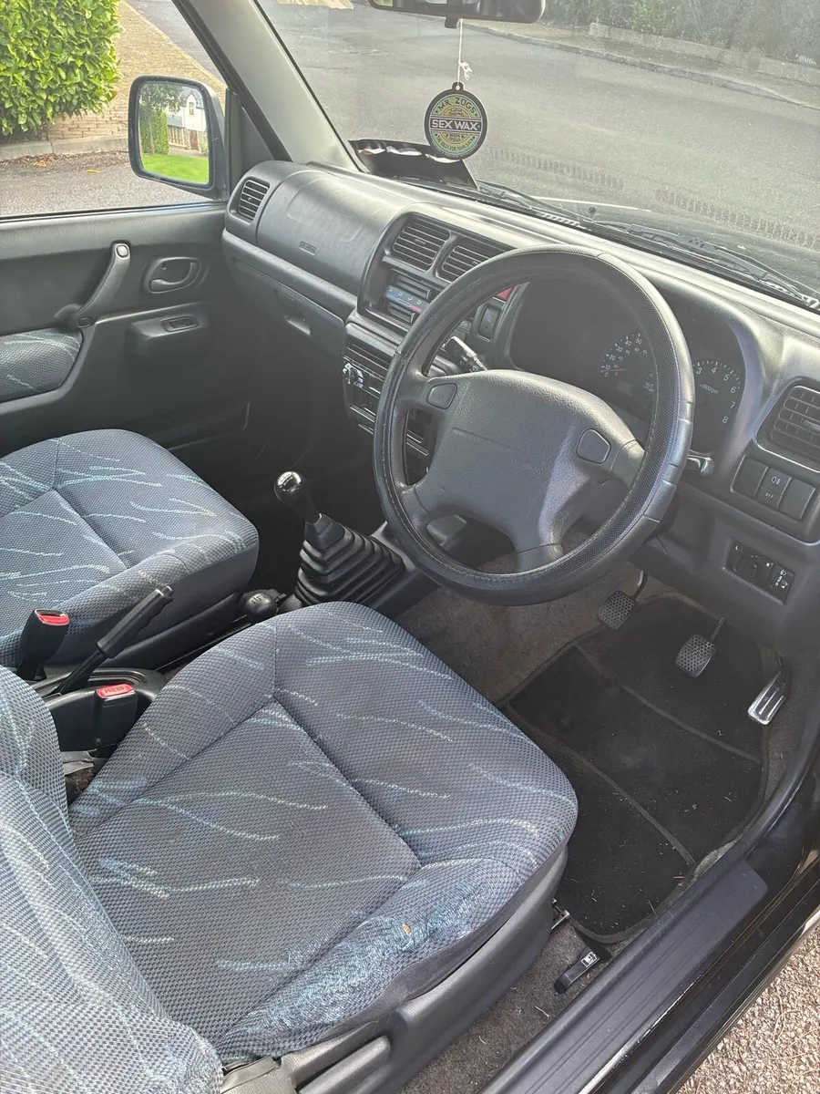 Image 4 of 8