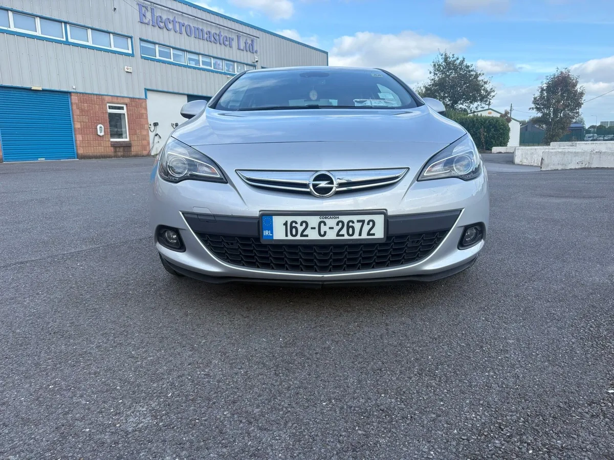 Image 2 of 11