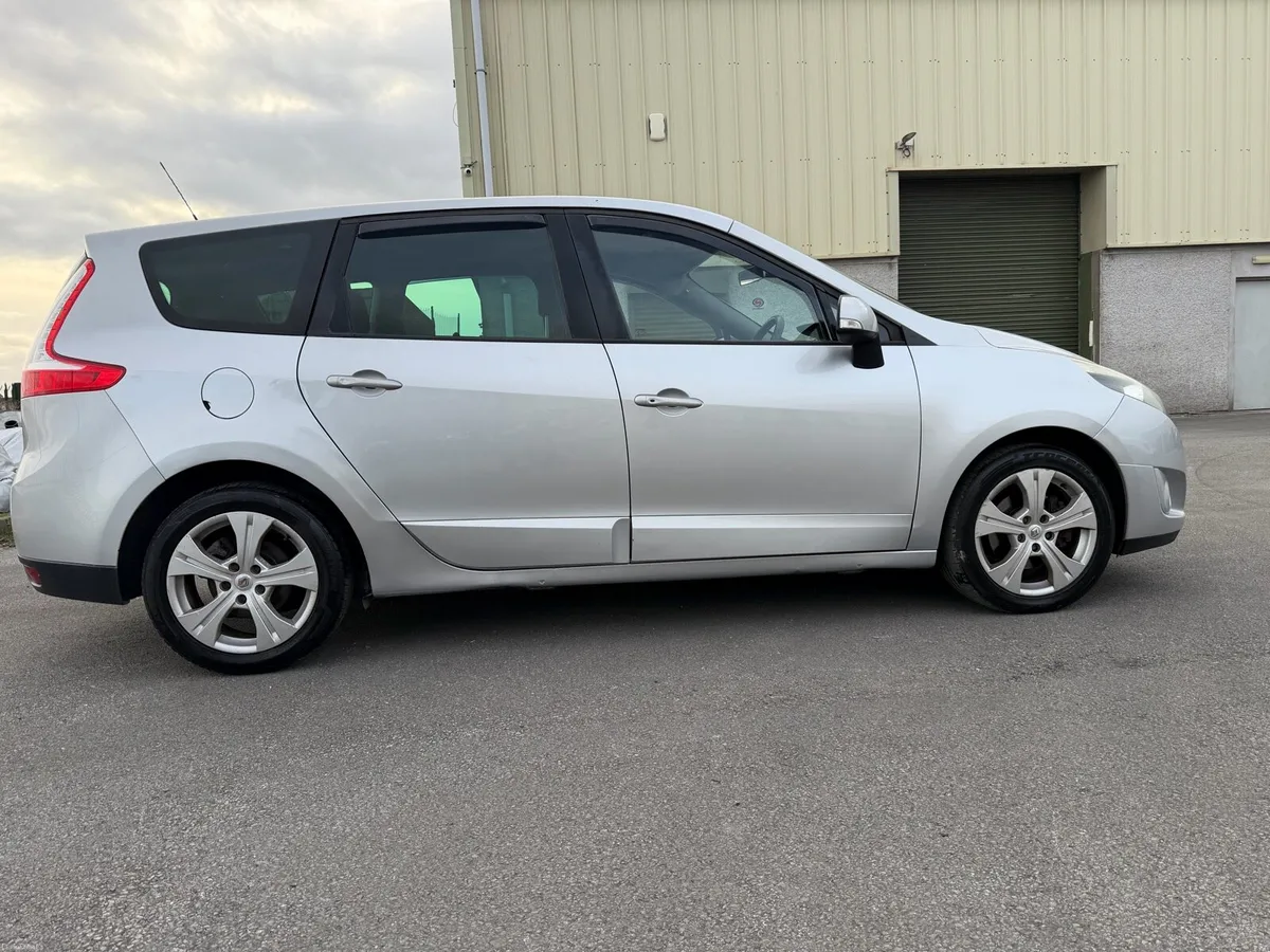 Image 2 of 10