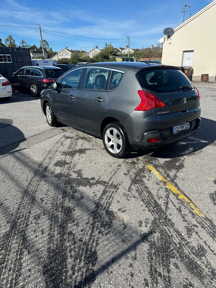 Image 4 of 8