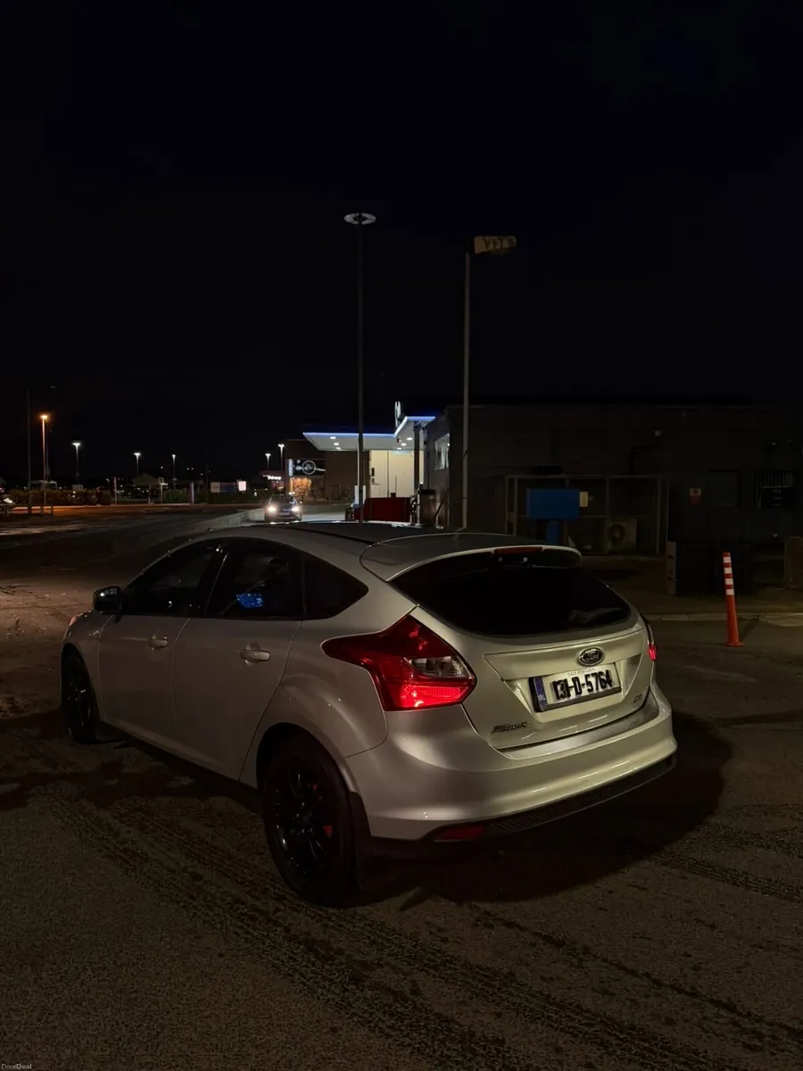 Image 2 of 10