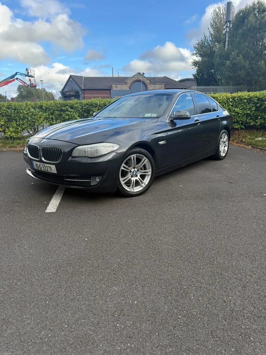 Image 2 of 11