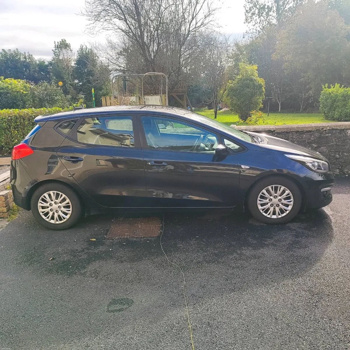 Image 2 of 4