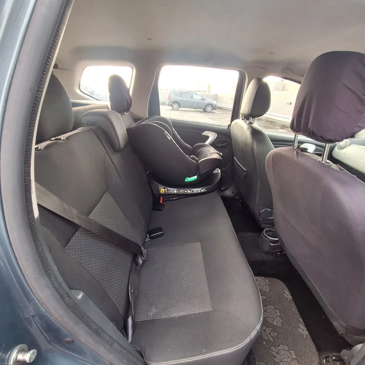 Image 4 of 9