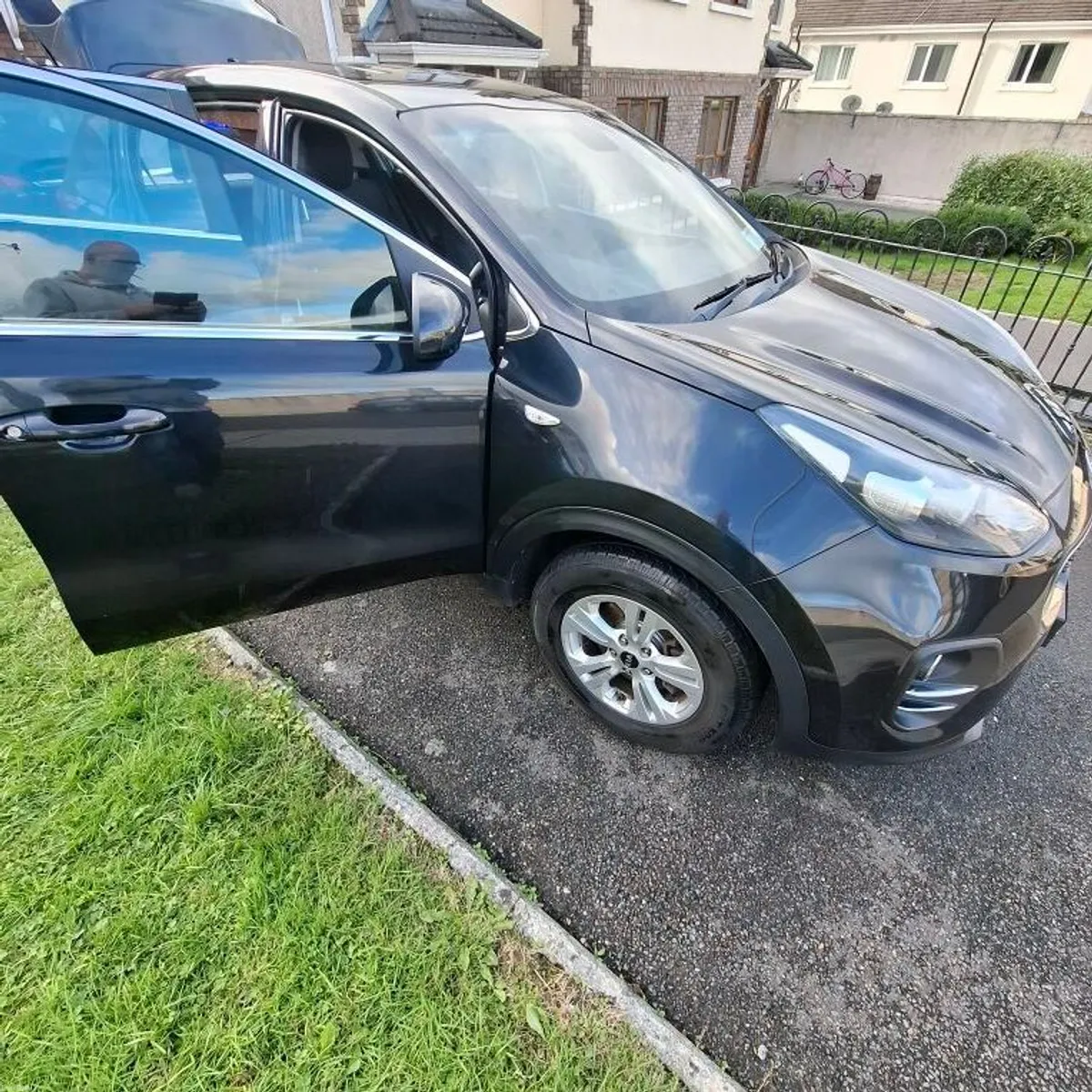 Image 2 of 10