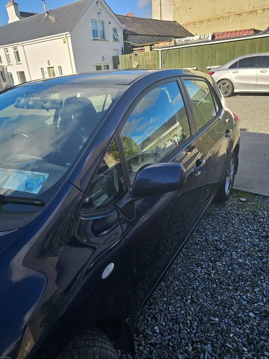 Image 1 of 6