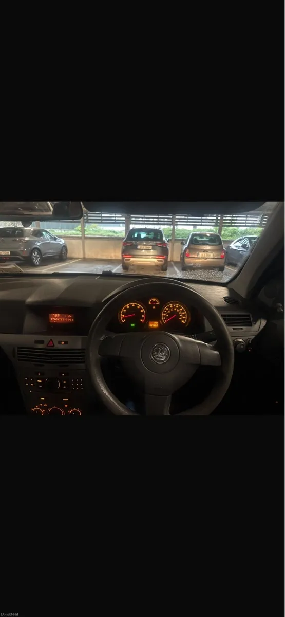 Image 4 of 4