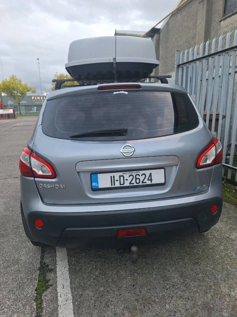 Image 2 of 3