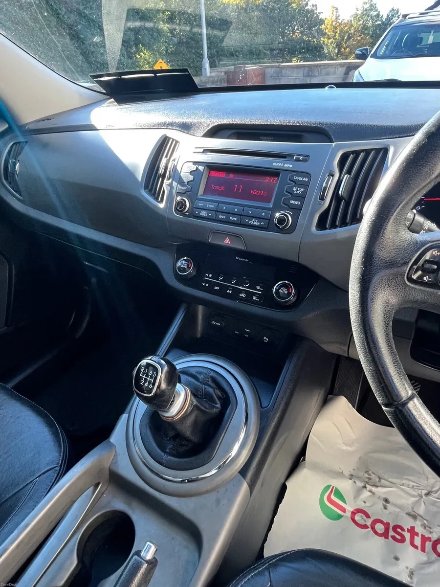 Image 2 of 6