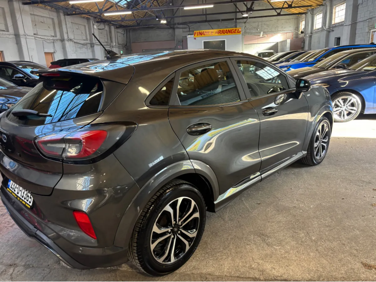 Image 2 of 22