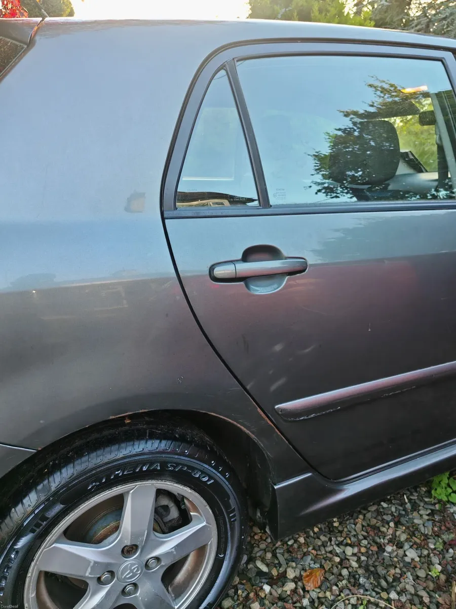 Image 4 of 8