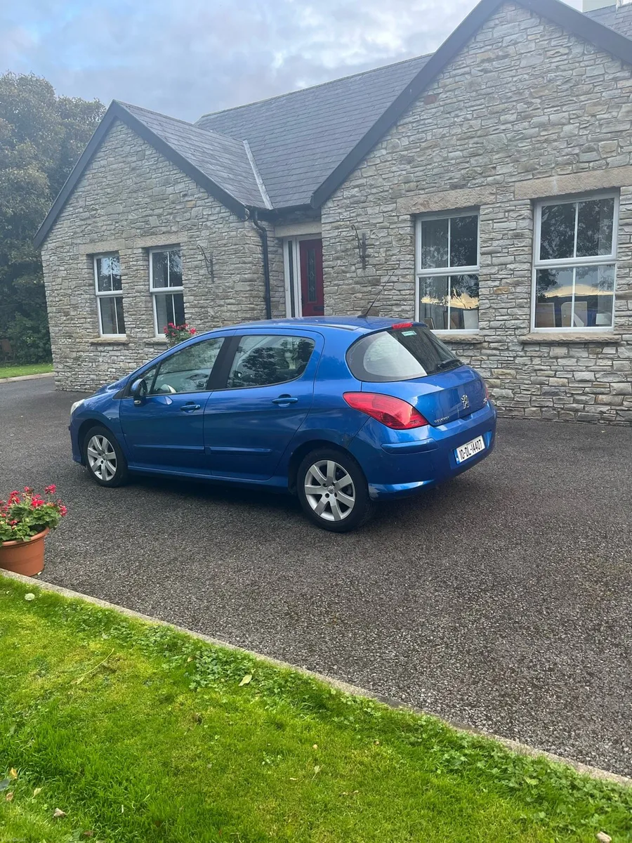Image 4 of 10