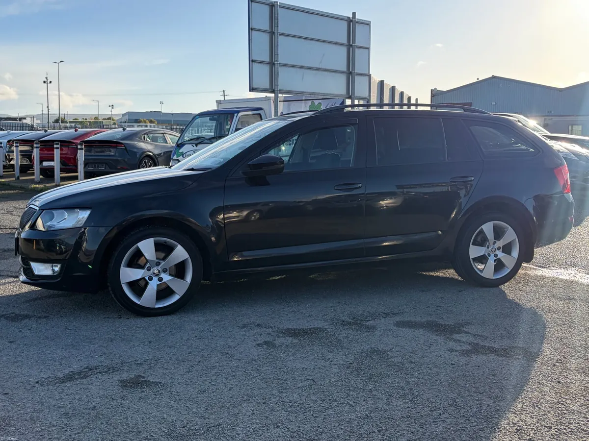 Image 3 of 18