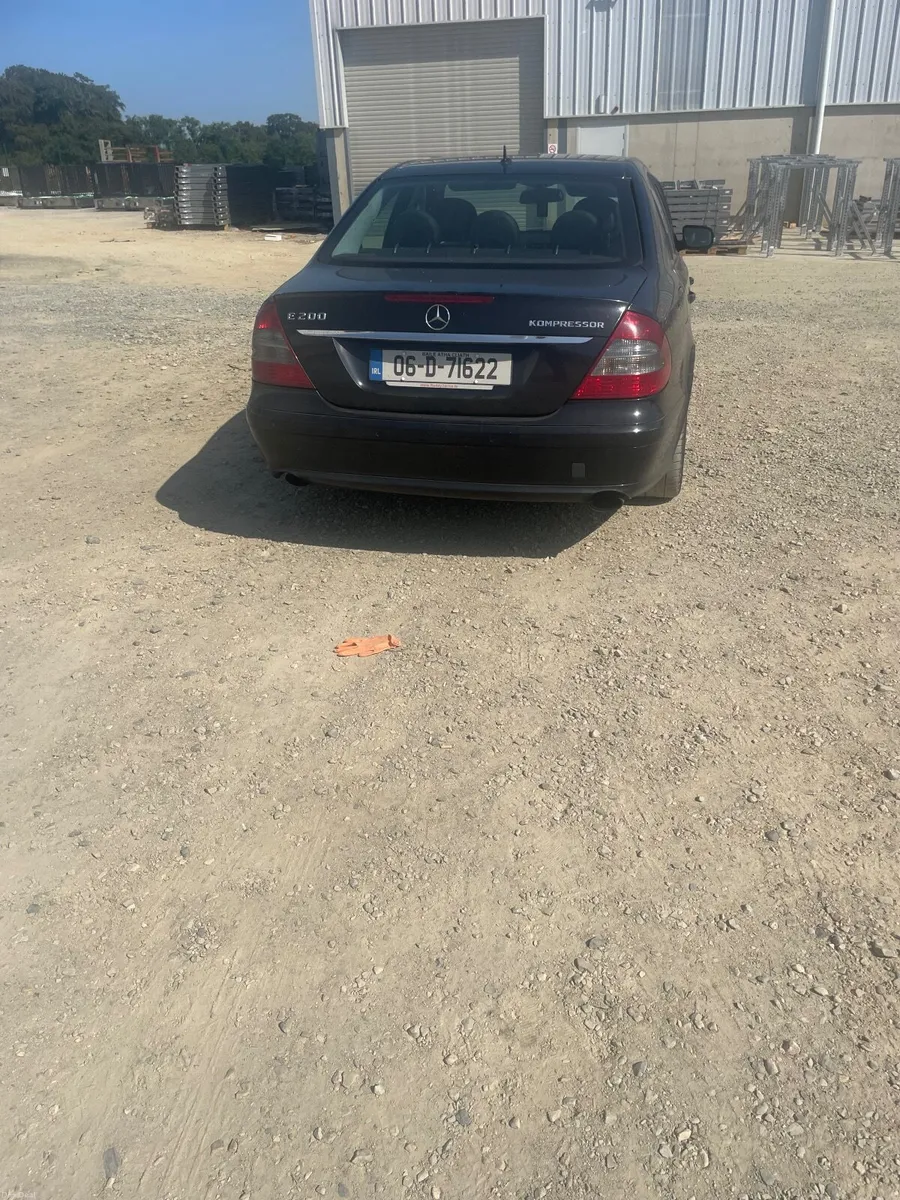 Image 2 of 6