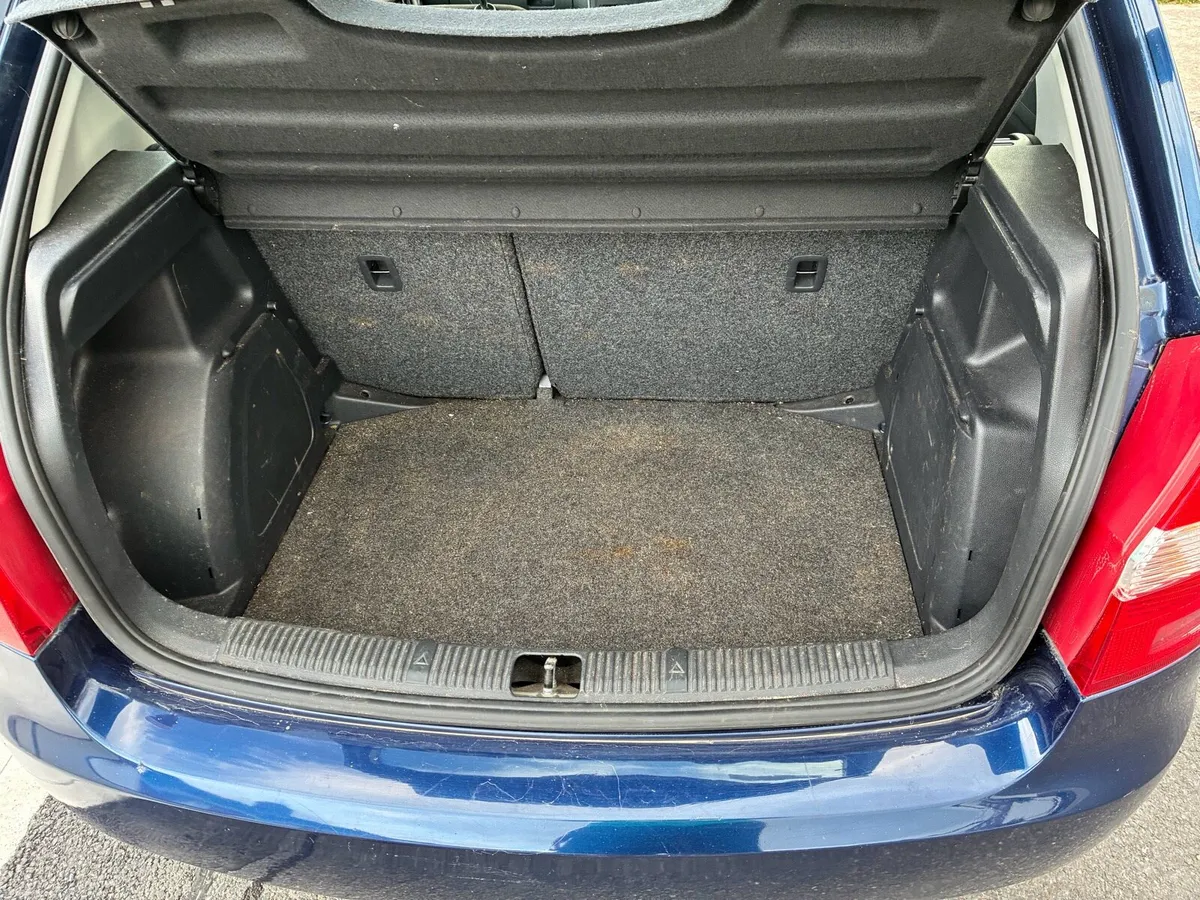 Image 2 of 6