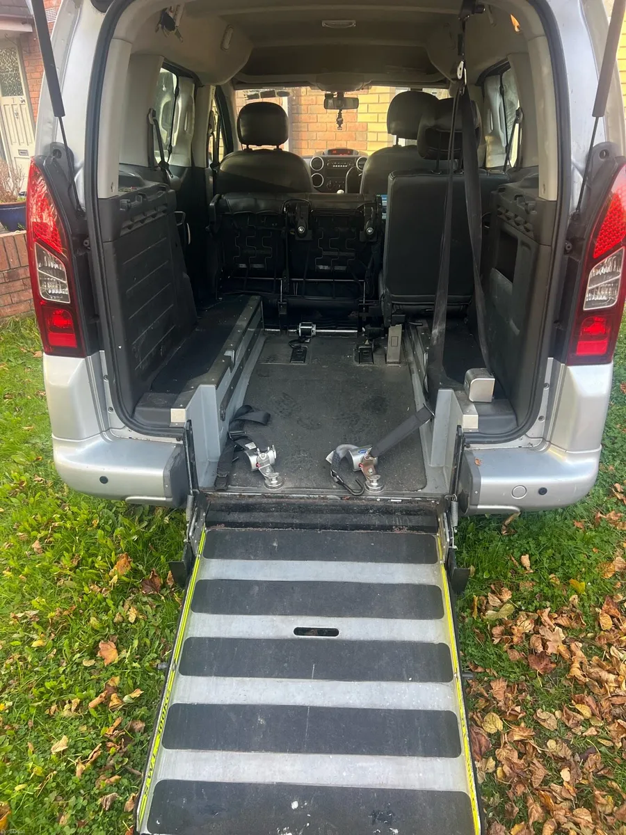 Image 6 of 6