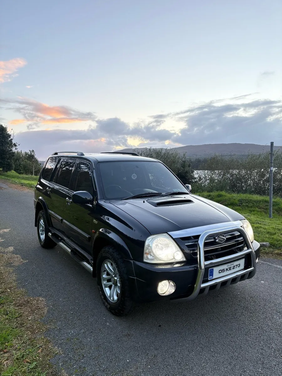 Image 1 of 7