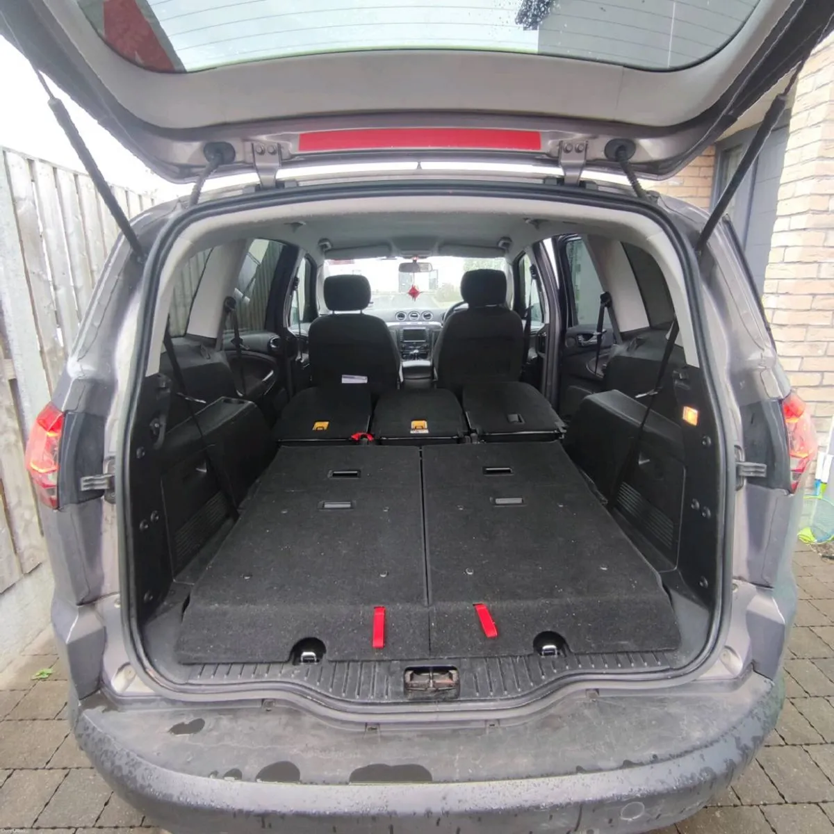 Image 4 of 9