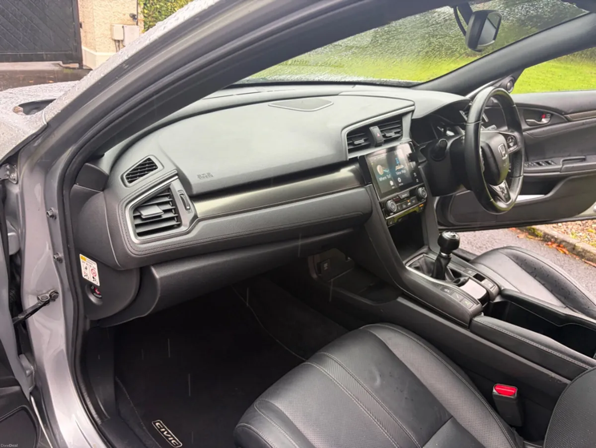 Image 4 of 24