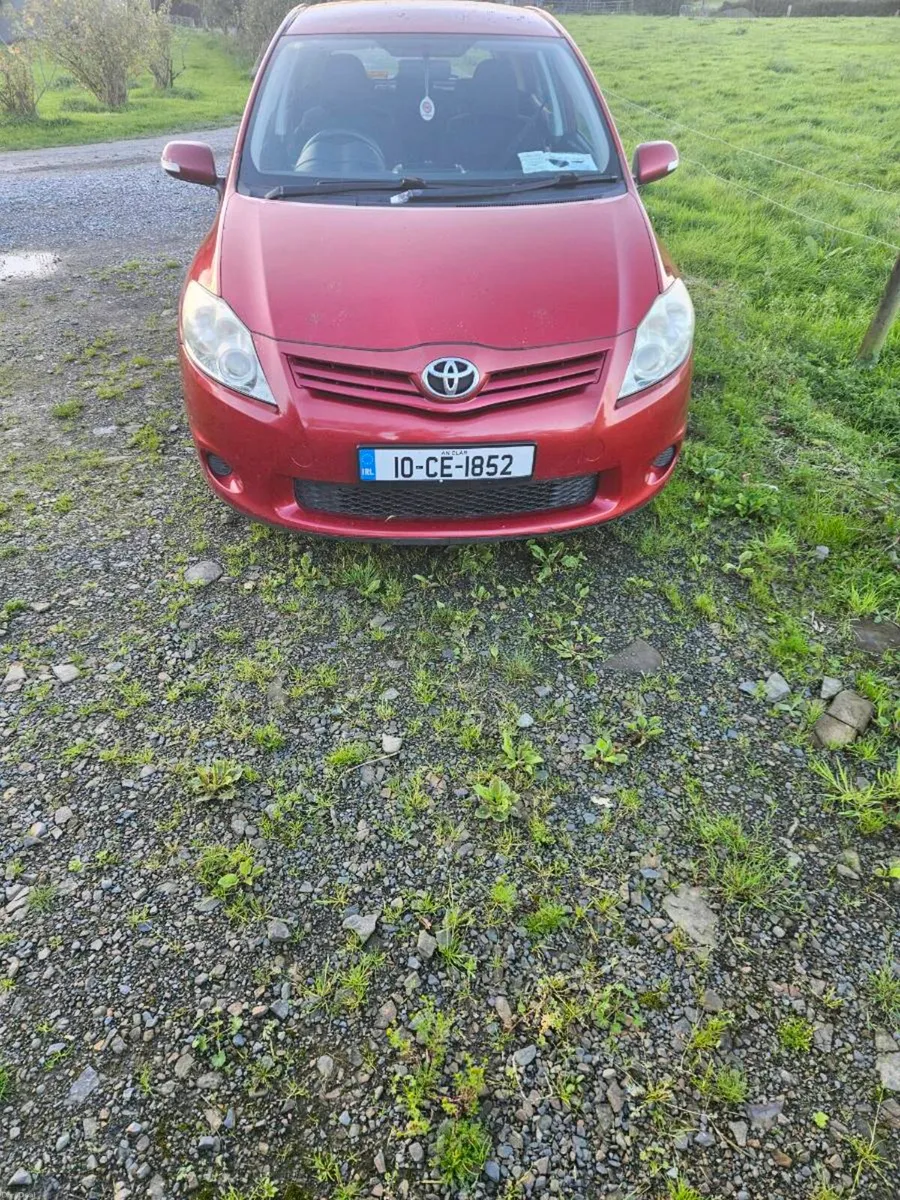 Image 2 of 7