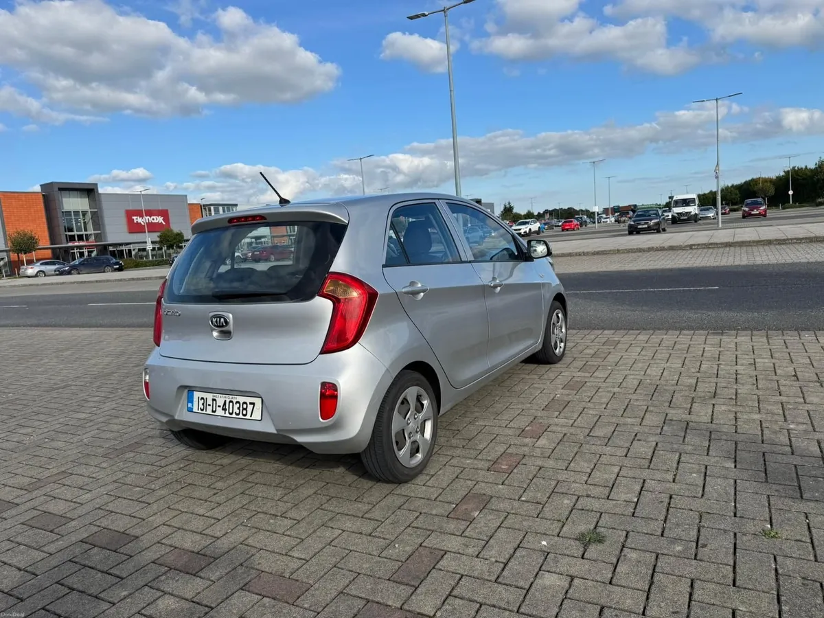 Image 3 of 10