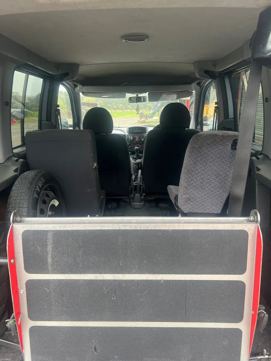 Image 4 of 7