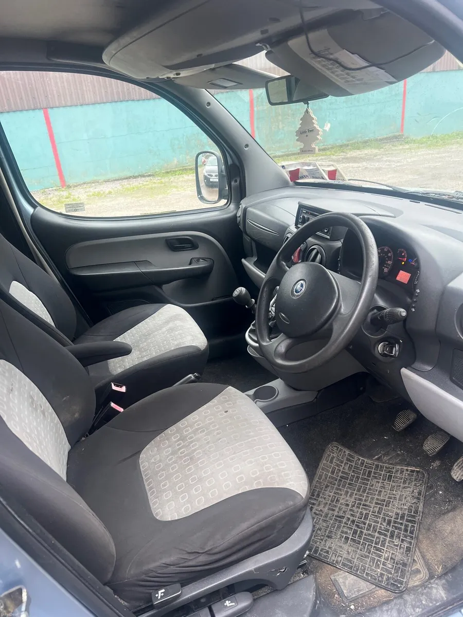 Image 6 of 7