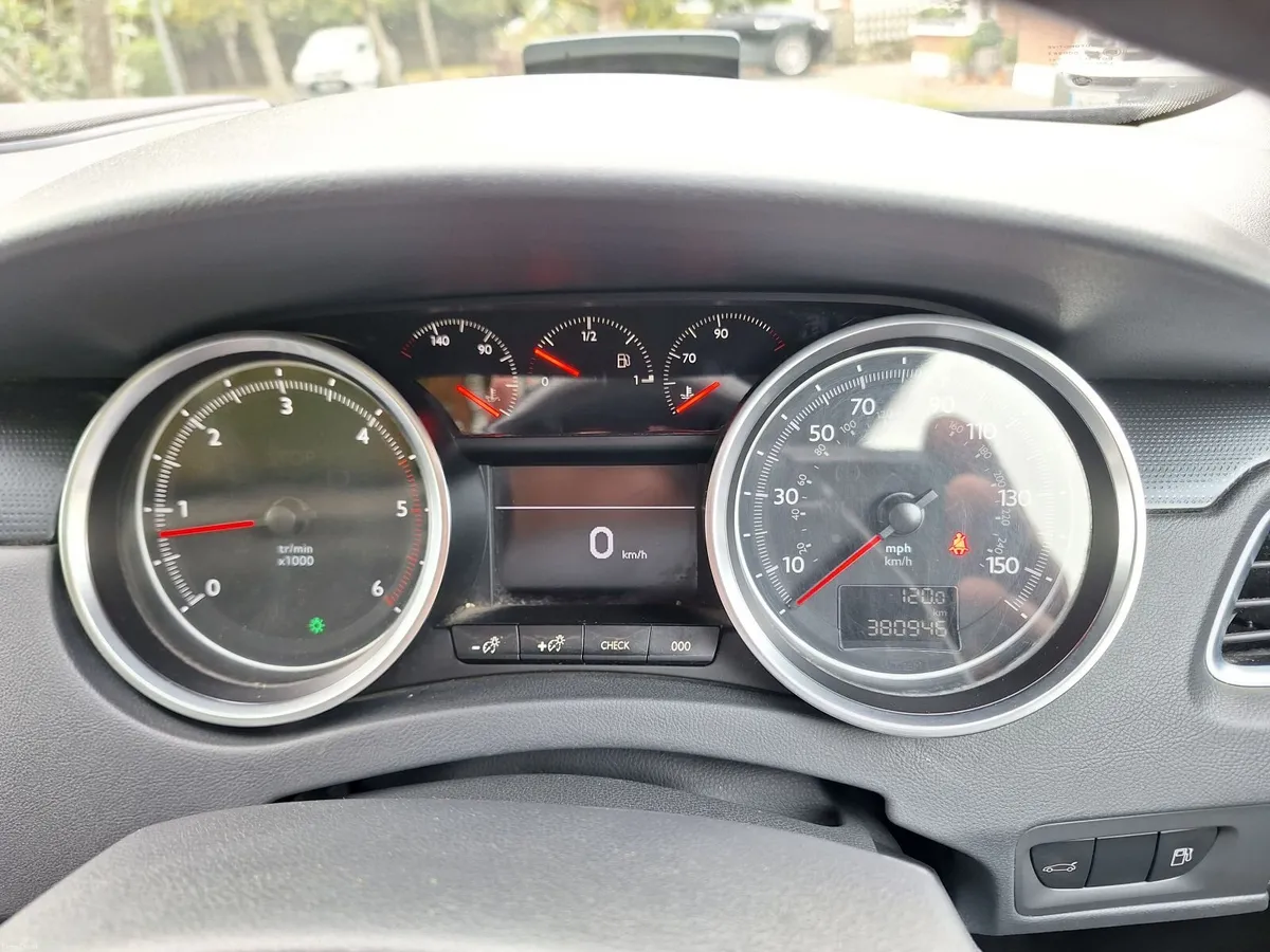 Image 6 of 7
