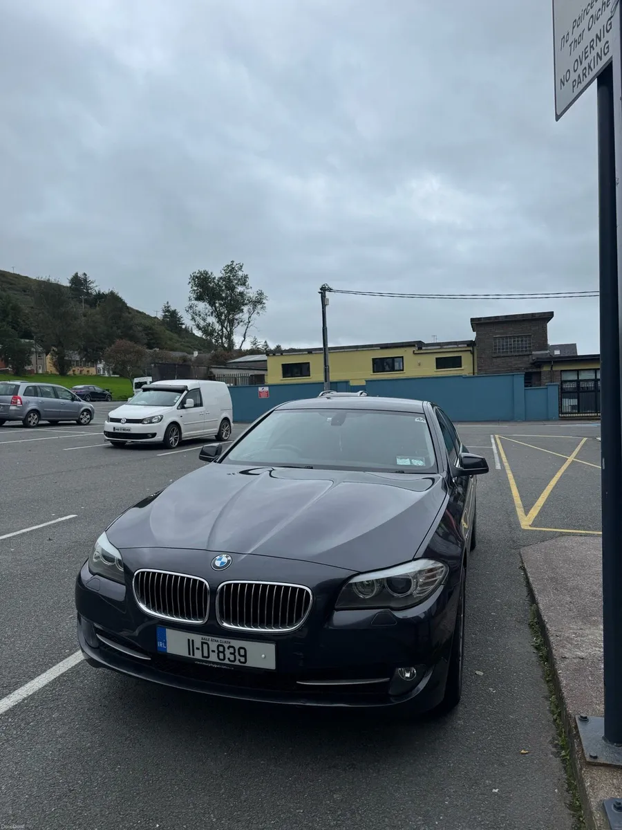 Image 2 of 8