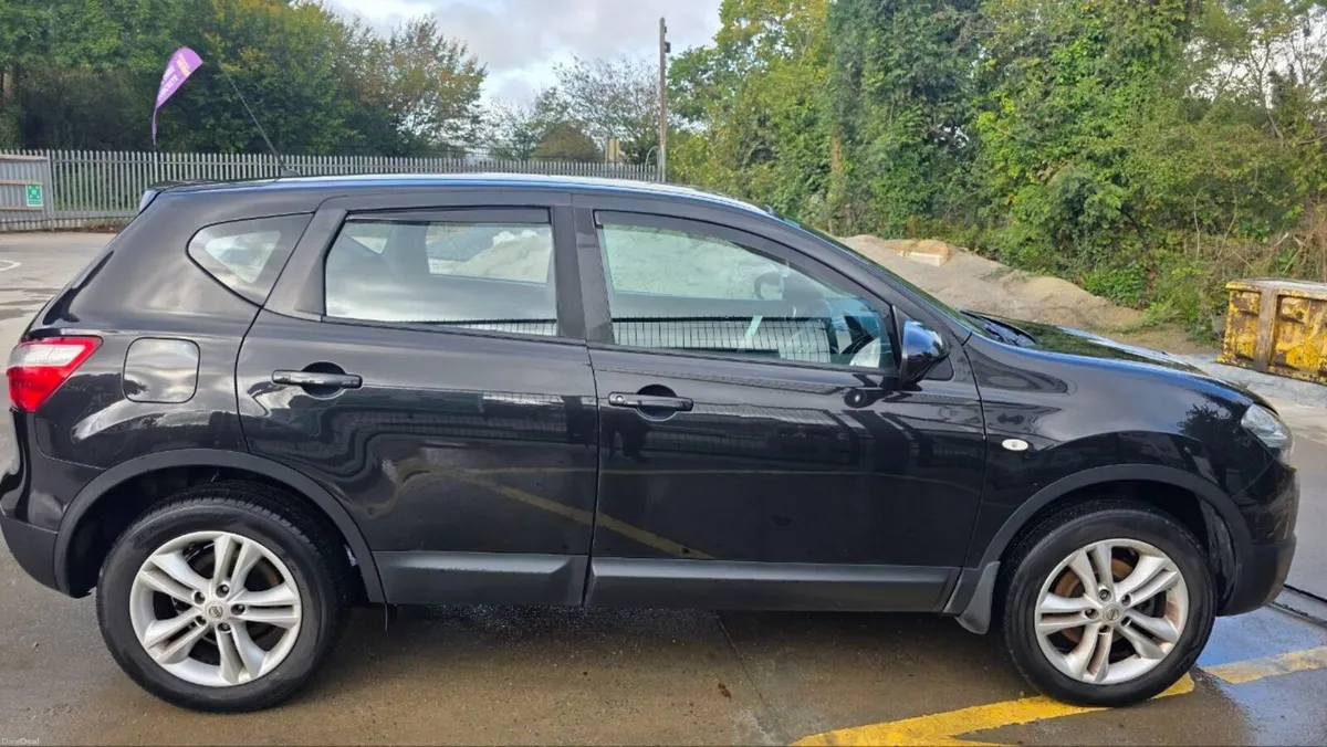Image 2 of 11