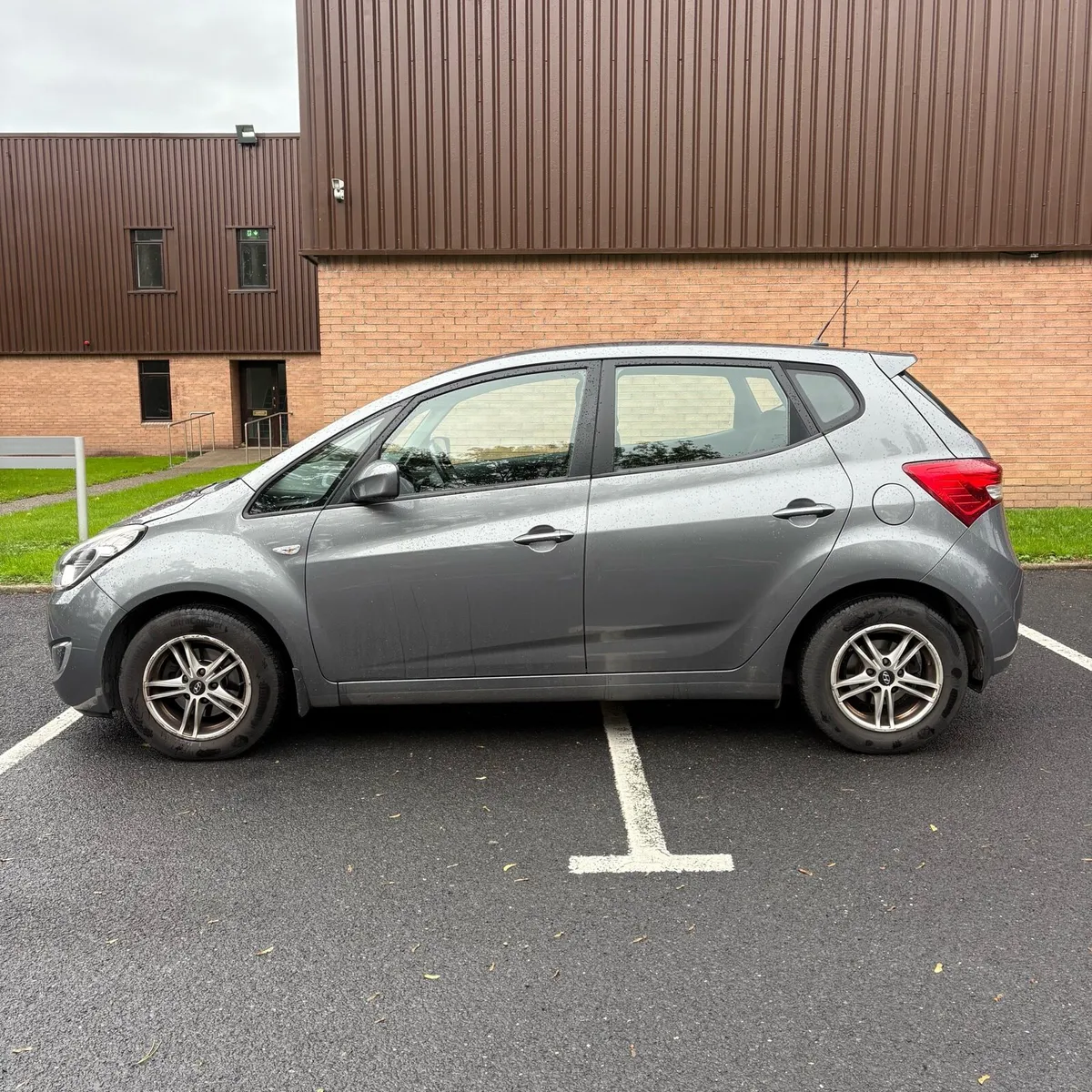 Image 4 of 10