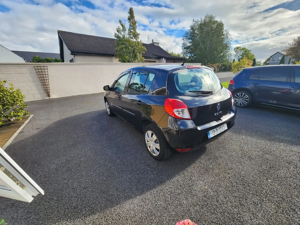 Image 4 of 10