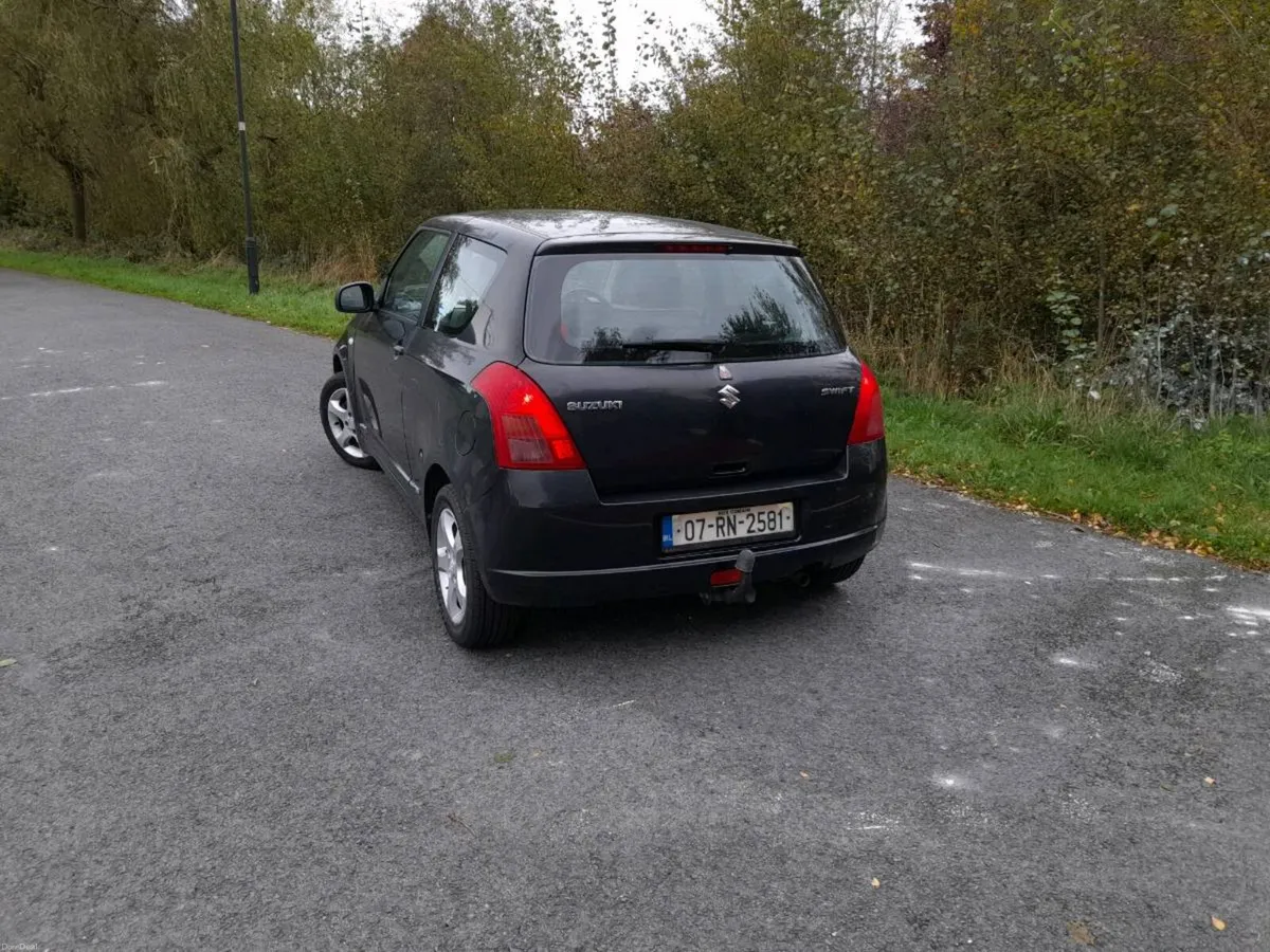 Image 3 of 7