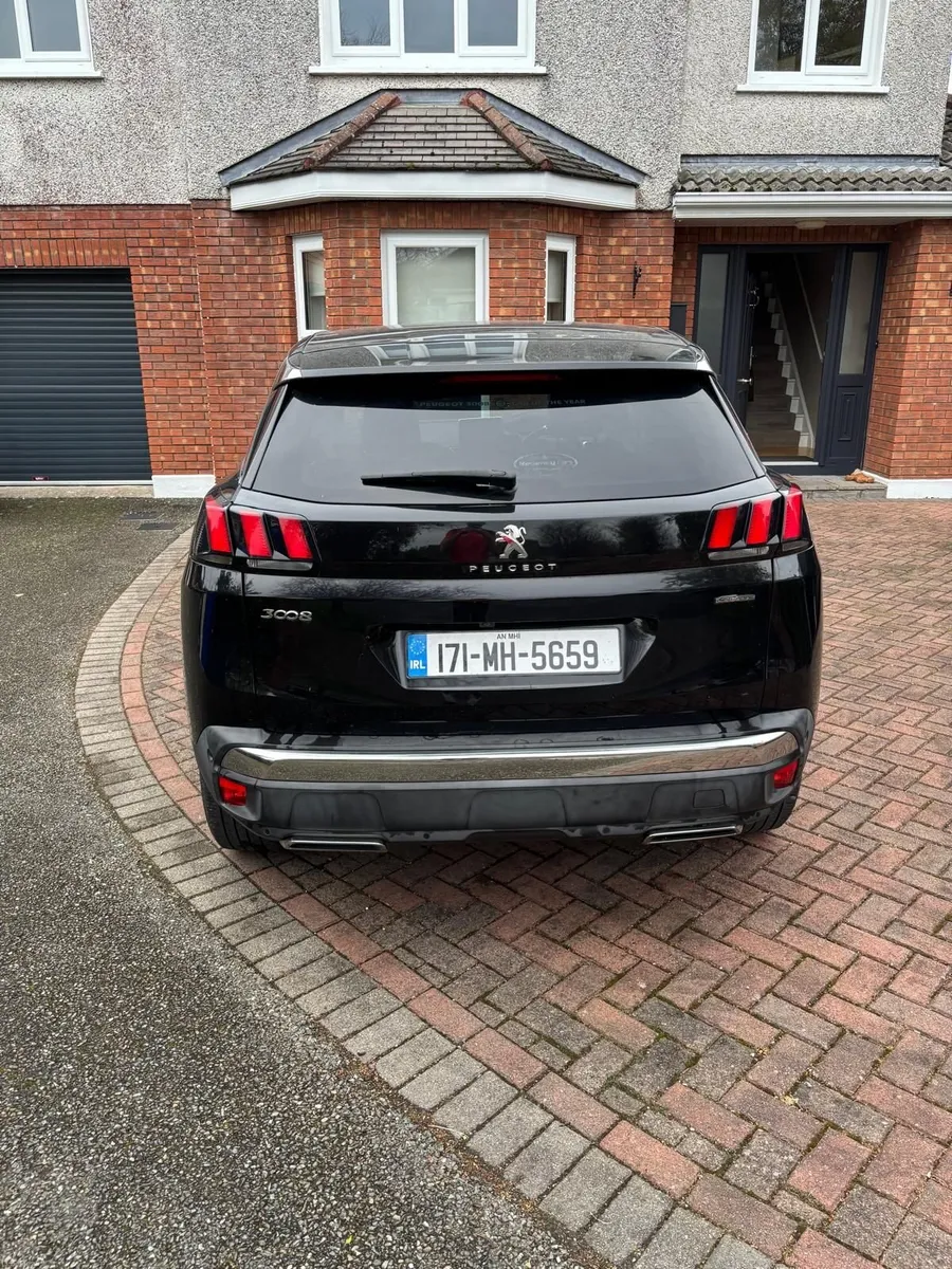 Image 4 of 11