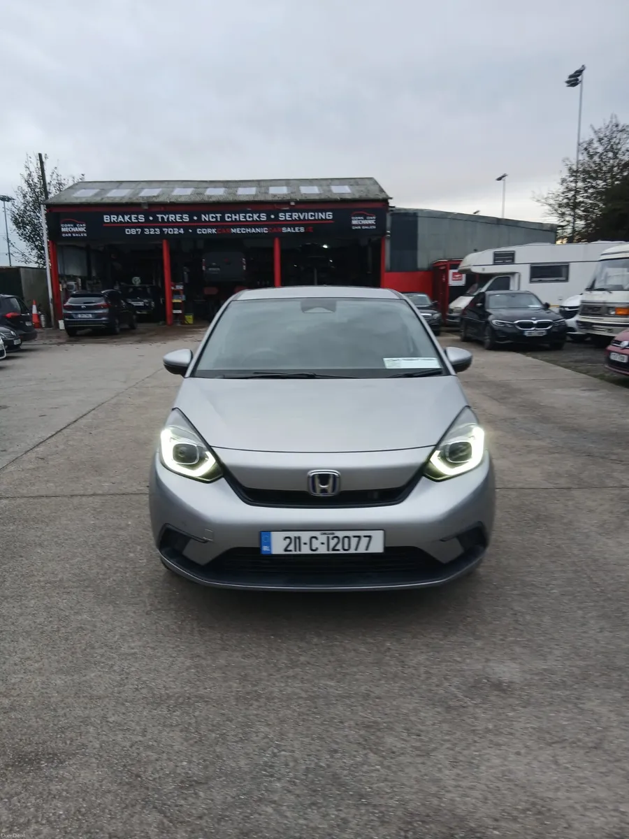 Image 3 of 16