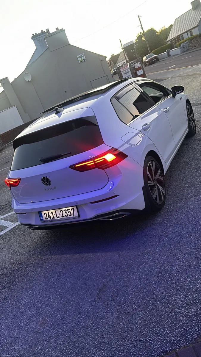 Image 2 of 10