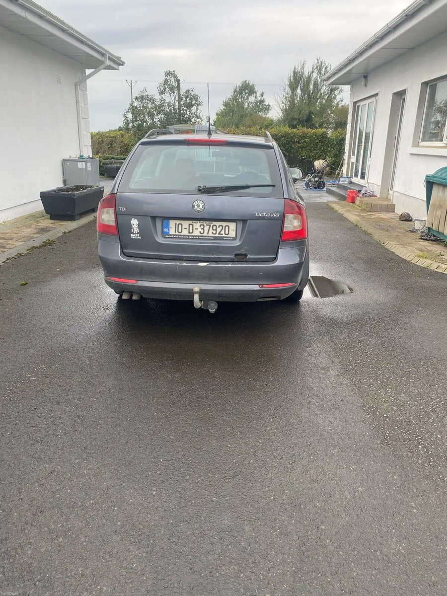 Image 4 of 4